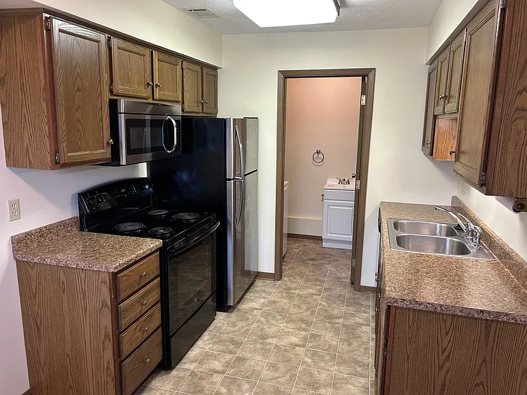 2371 Cambury St #2 — Photo 5