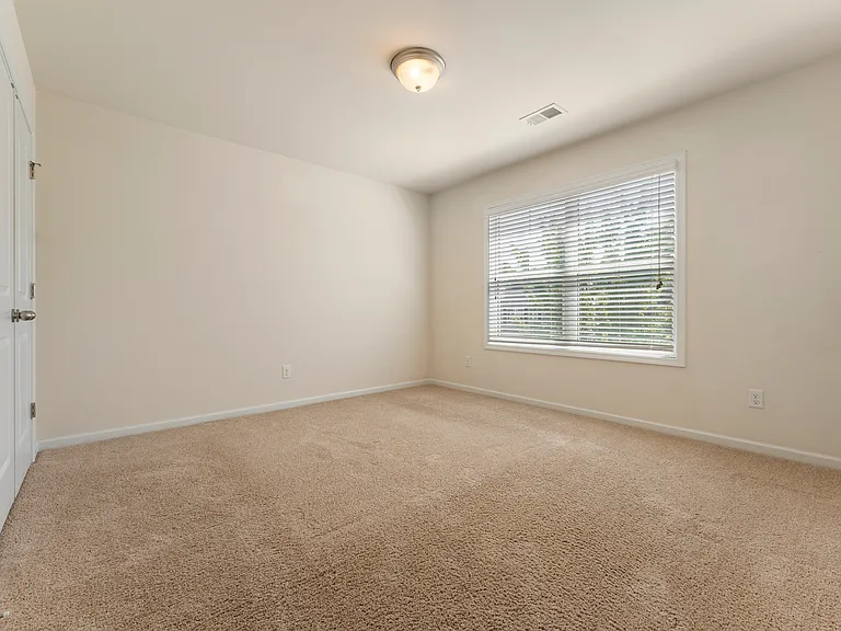 201 Ashewicke Dr — Photo 6
