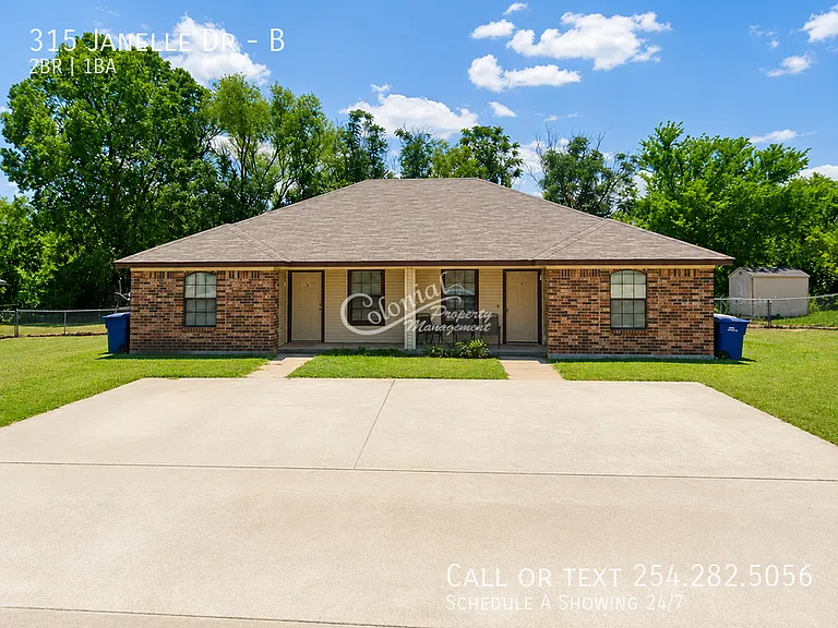 315 Janelle Dr #B — Photo 1
