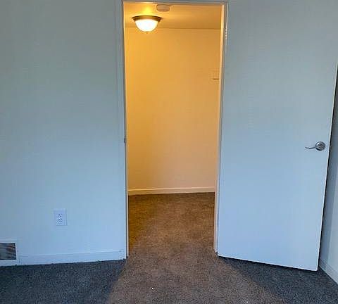2nd image of 521 N King St #214