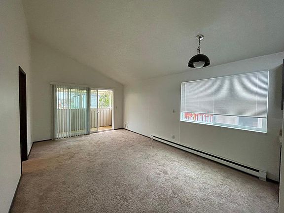 3rd image of 605 Williams Ave S Unit 3