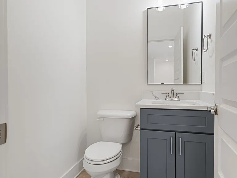 2713 SW Shackelton Ave #1 — Photo 64