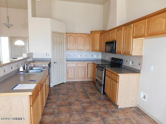 5th image of 3970 Golondrina Ct