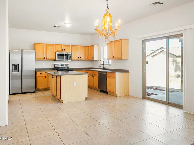 1042 W Desert Basin Dr — Photo 6