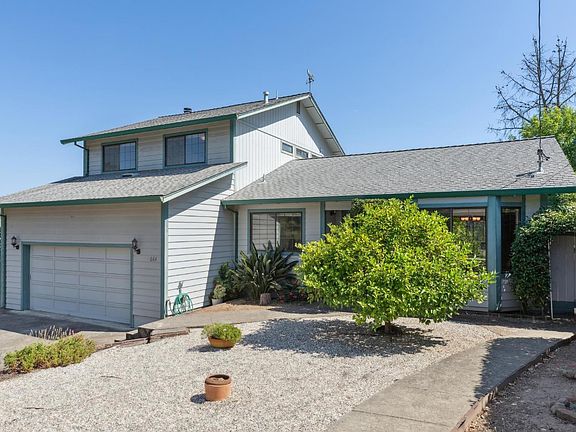 3rd image of 664 Craig Avenue