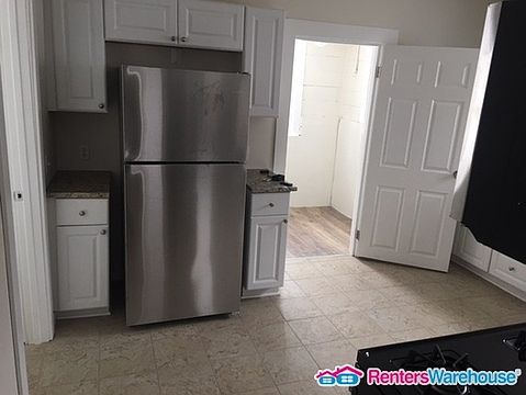 2nd image of 2531 13th Ave E