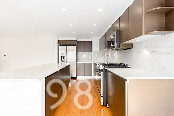 Rented by A&E Real Estate Management | media 9