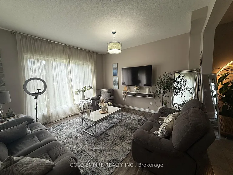 3270 Singleton Ave #21 — Photo 13