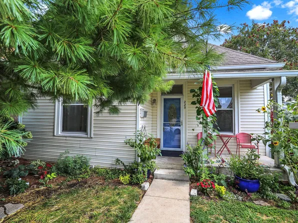 225 N Reisner St, Indianapolis, IN 46222