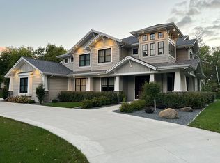 N5446 Ledgetop Dr, Fond Du Lac, WI 54937