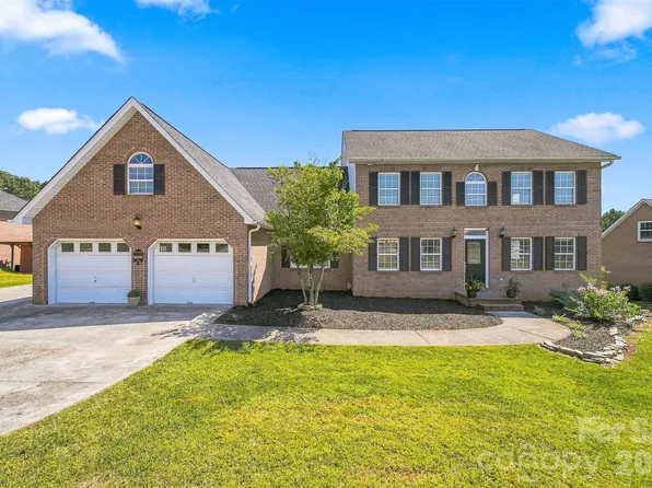 4948 Betty Dr NE, Hickory, NC 28601