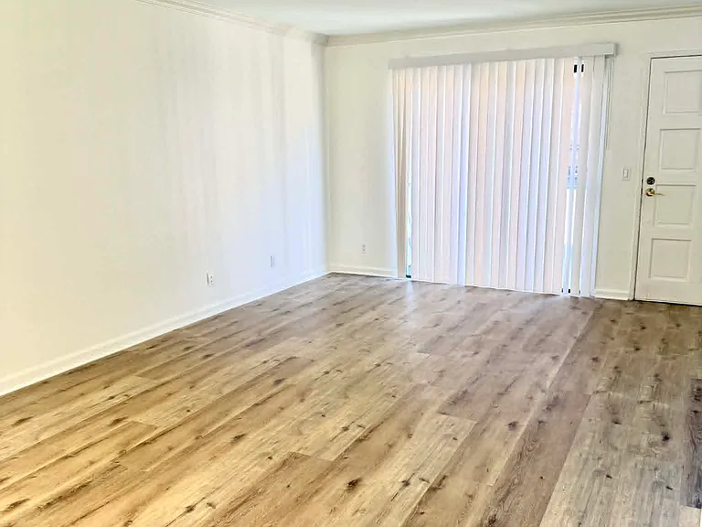1814 8th Ave #Q — Photo 3