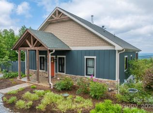 381 Scenic Overlook Dr, Nebo, NC 28761