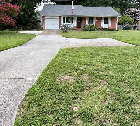 3rd image of 15 Beach Rd