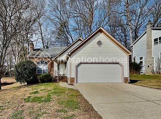 1803 Golden Heights Ct, Charlotte, NC 28214