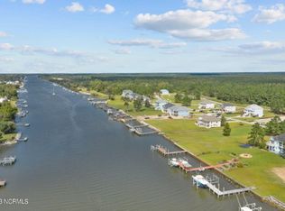 253 Gatsey Ln, Beaufort, NC 28516