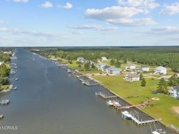 253 Gatsey Ln, Beaufort, NC 28516