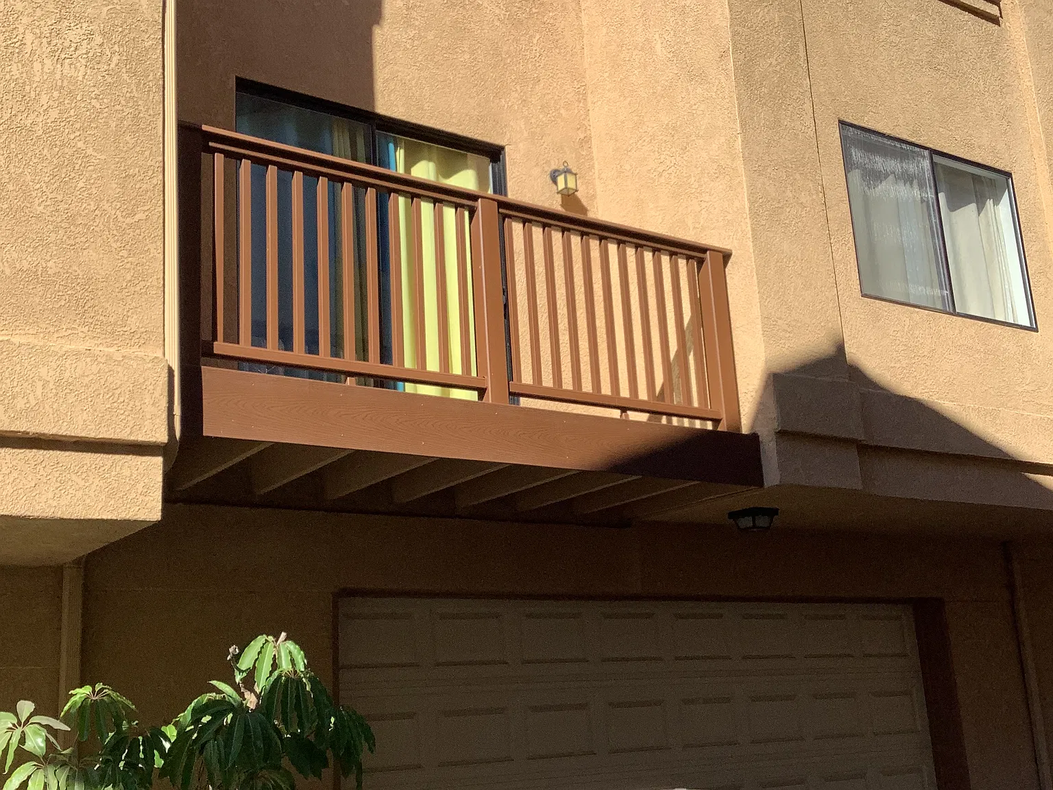 3 bed, 1070 sqft, $2,500 — Photo 2