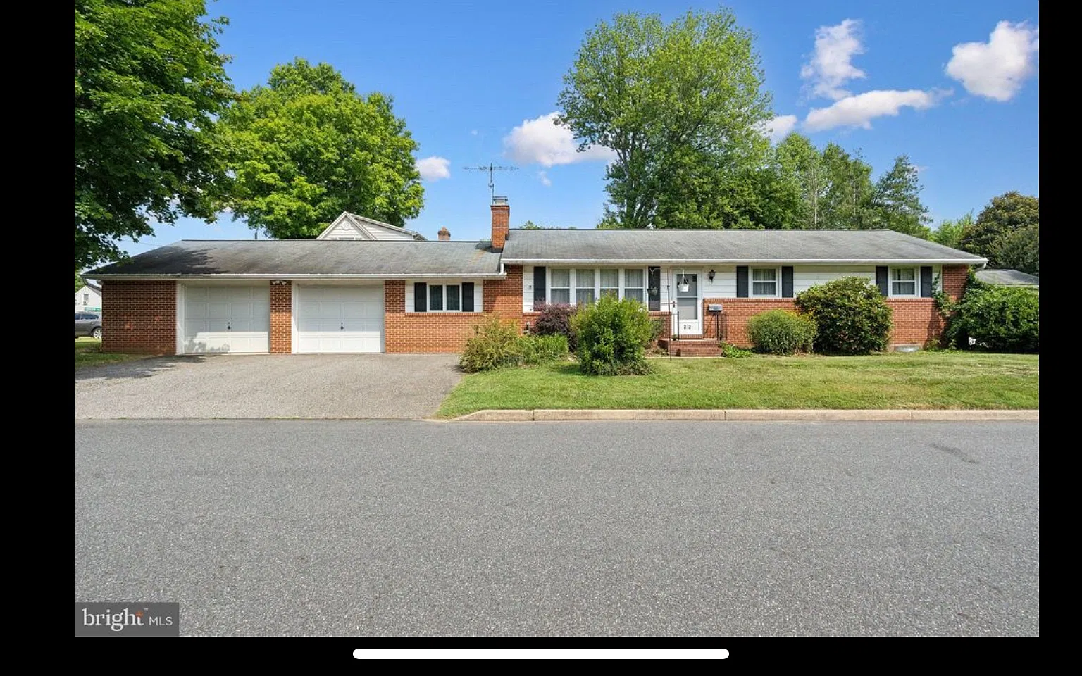 202 Eastern Ave — Photo 1