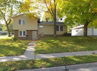 3405 W Central Park Ave, Davenport, IA 52804
