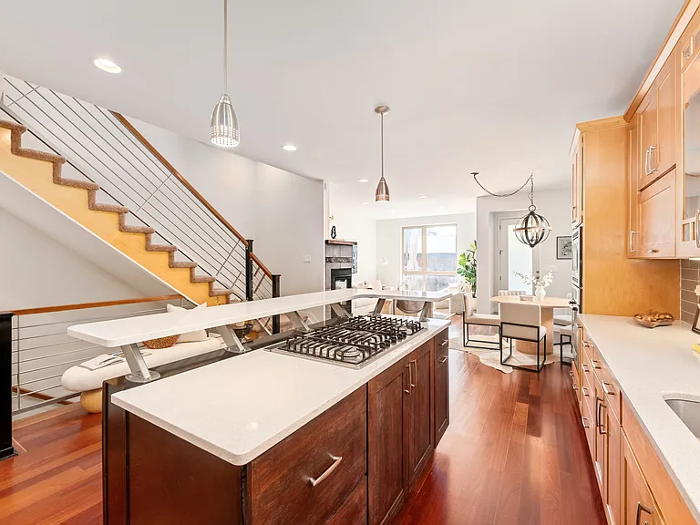 2155 S Logan St #2155 — Photo 13