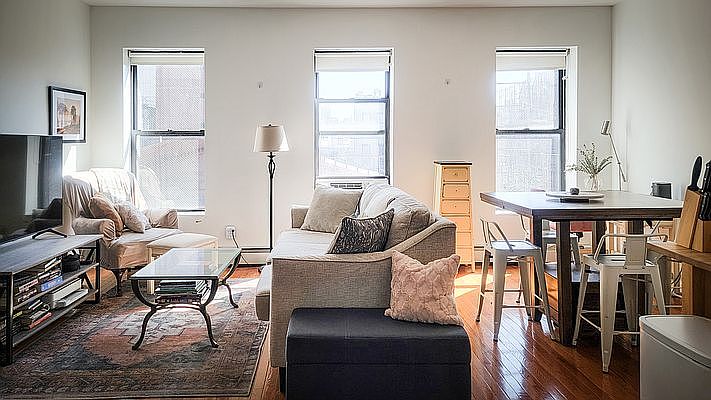 1st image of 7 Oliver St APT 4