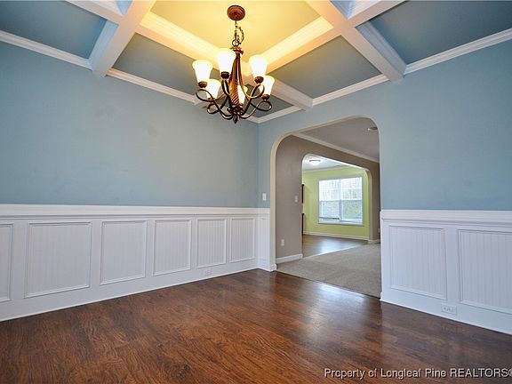 3rd image of 281 Ganton Dr