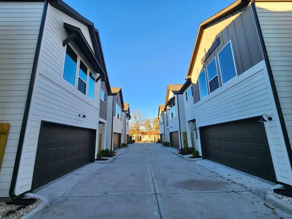 615 Northew St #J, Houston, TX 77091