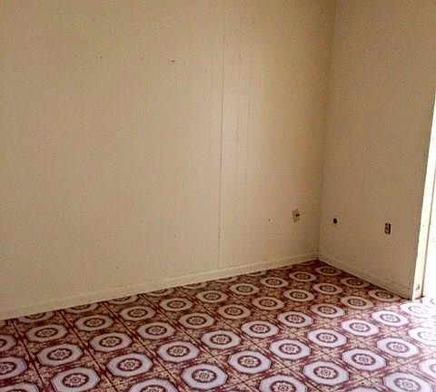 5th image of 208 Marleen St