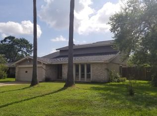 8402 Little River Rd, Houston, TX 77064