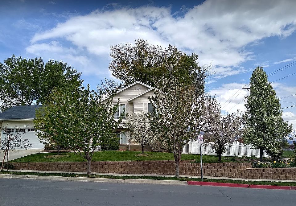 1st image of 1428 N Summer Crest Dr