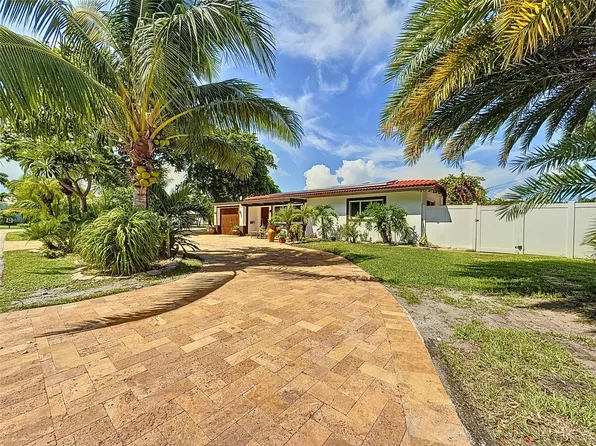 2610 NE 20th Avenue, Lighthouse Point, FL 33064