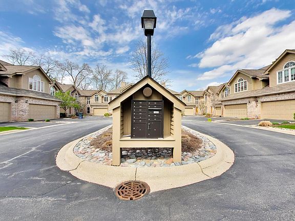 5th image of 417 Ashbury Dr