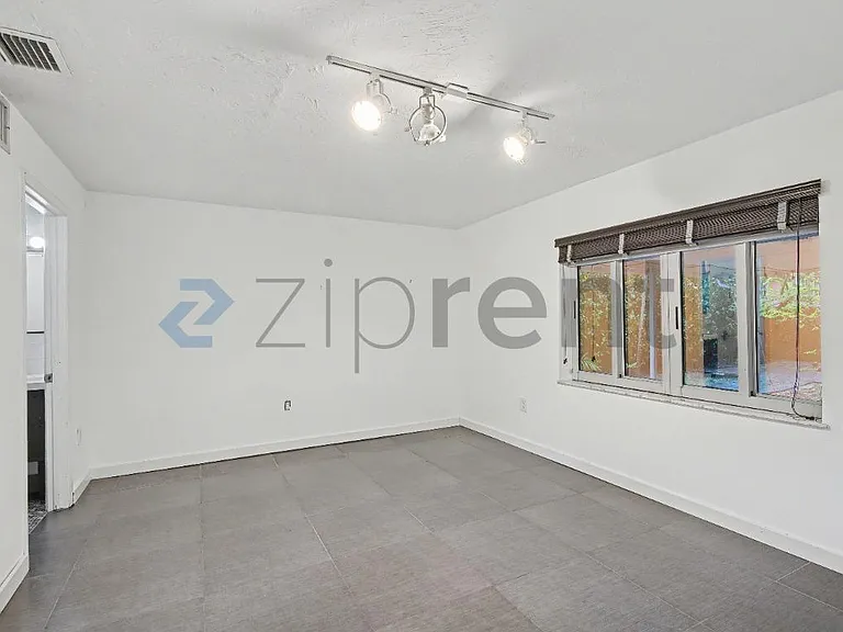 5210 NW 5th Ave — Photo 8