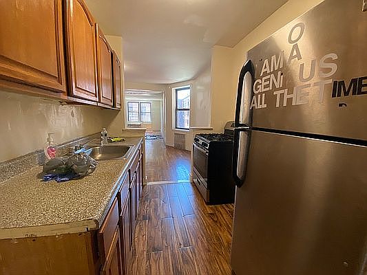 3rd image of 275 Clarkson Ave #632