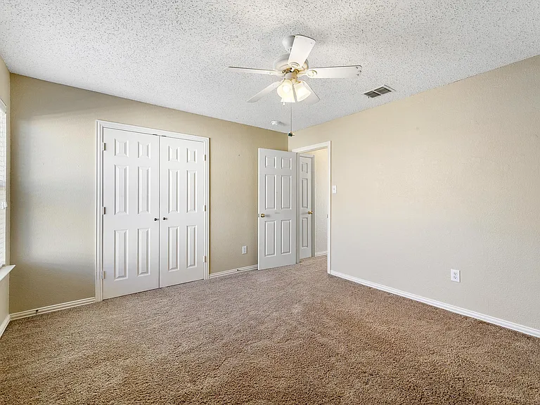 1917 Bridgewater Dr — Photo 26