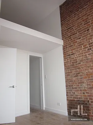 Rented by Highline Residential | media 35