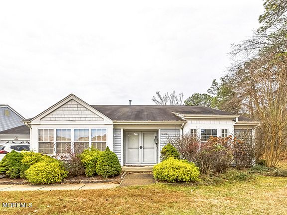 2nd image of 1251B Thornbury Lane Unit B