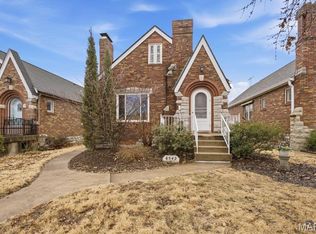 6542 Lindenwood Pl, Saint Louis, MO 63109