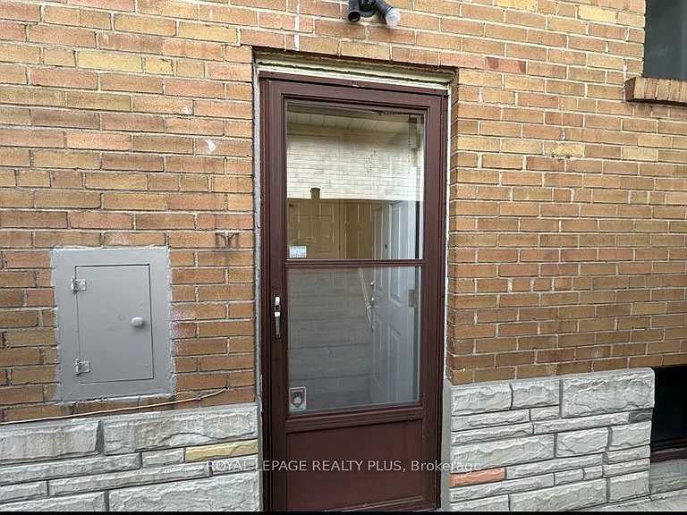 64 Stevenharris Dr — Photo 4