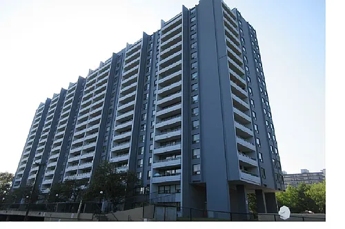 6000 Yonge St Photo 1