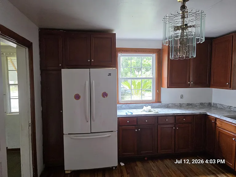 7506 Galveston Ave — Photo 2