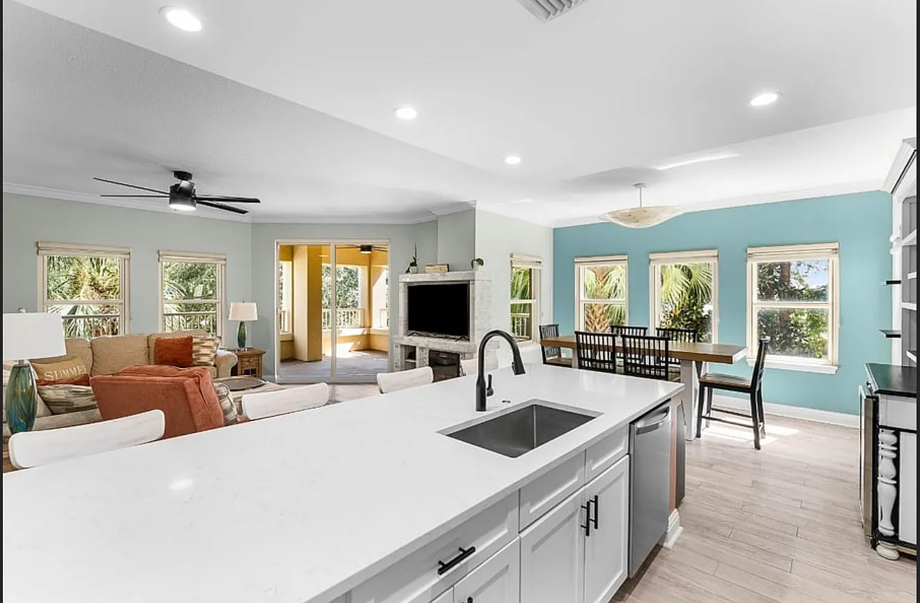 3 bed, 1776 sqft, $3,600 — Photo 1