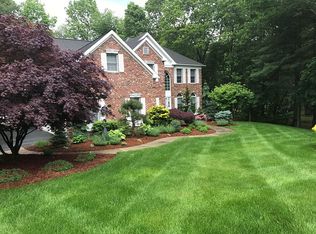 1 Franklin Springs Rd, Franklin, MA 02038