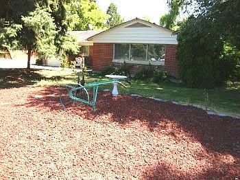 1st image of 530 Lynwood Blvd