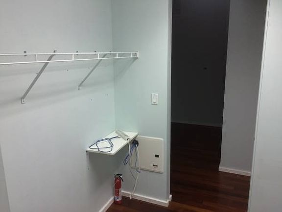 5th image of 550 N Saint Clair St APT 1007