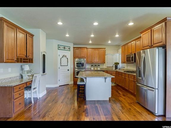 5th image of 3268 W Canyon Meadow Dr