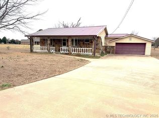 2009 N Hillcrest Dr, Henryetta, OK 74437