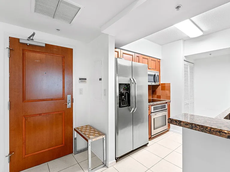 347 N New River Dr E #606 — Photo 15