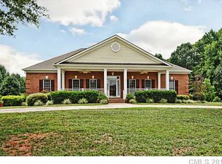 6313 Robin Hollow Dr, Mint Hill, NC 28227